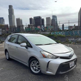Toyota Prius V